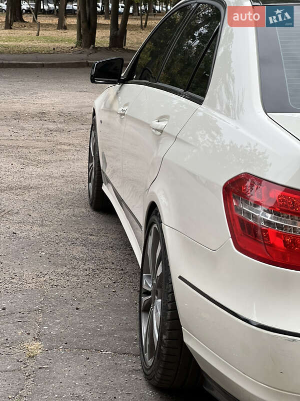 Седан Mercedes-Benz E-Class 2009 в Одессе фото 12 Седан Mercedes-Benz E-Class 2009 в Одессе