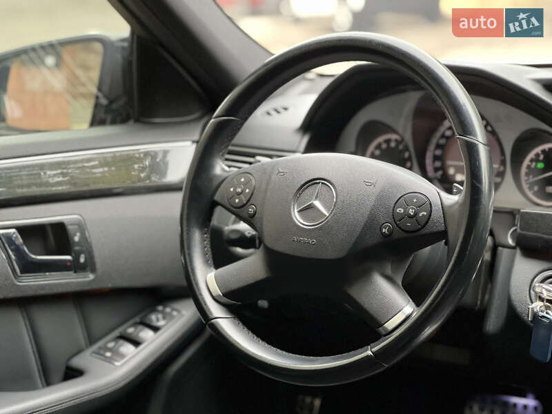Седан Mercedes-Benz E-Class 2009 в Одессе фото 18 Седан Mercedes-Benz E-Class 2009 в Одессе