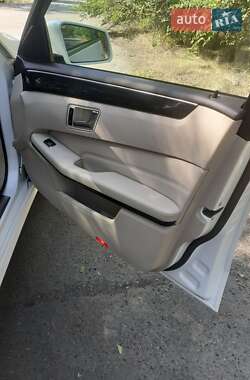 Седан Mercedes-Benz E-Class 2013 в 
