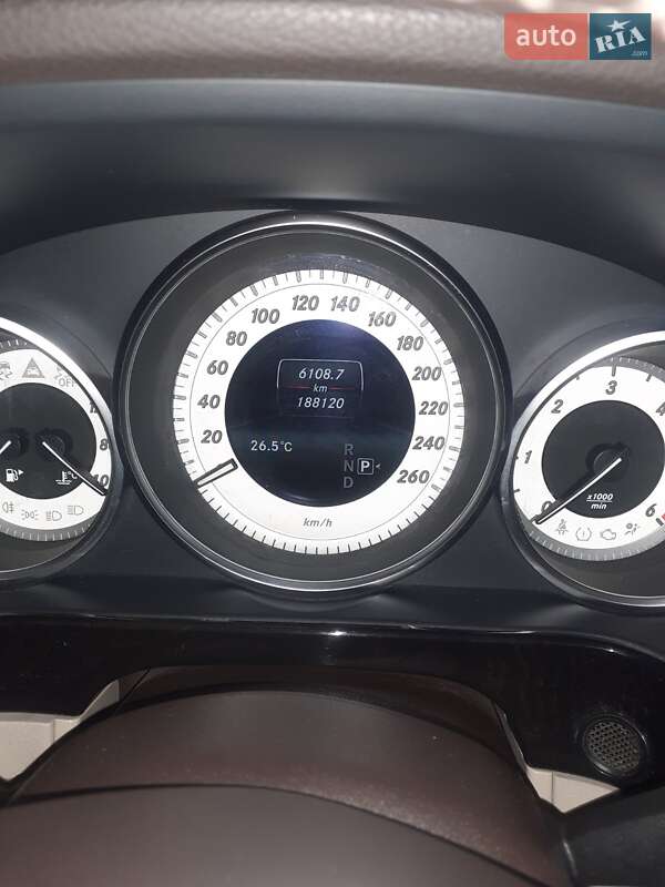 Седан Mercedes-Benz E-Class 2013 в Кривому Розі