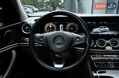 Седан Mercedes-Benz E-Class 2016 в 