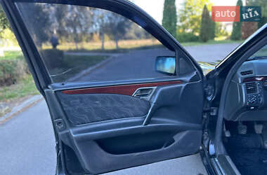 Седан Mercedes-Benz E-Class 1996 в 