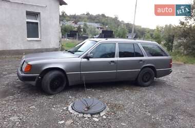 Универсал Mercedes-Benz E-Class 1993 в Косове