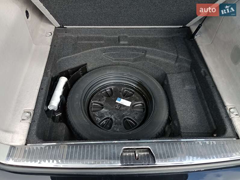 Універсал Mercedes-Benz E-Class 2003 в Умані