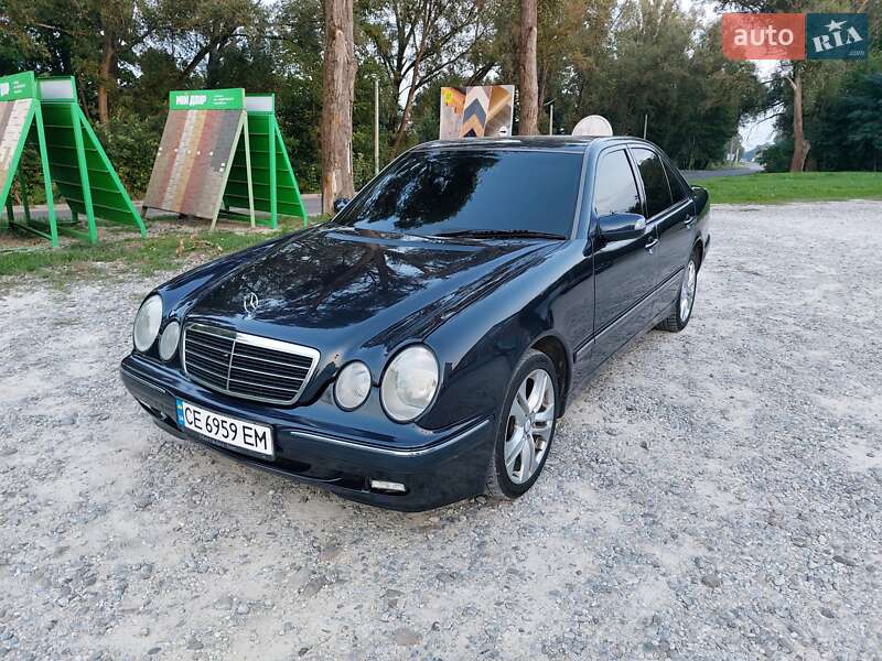 Седан Mercedes-Benz E-Class 2001 в Кицмани