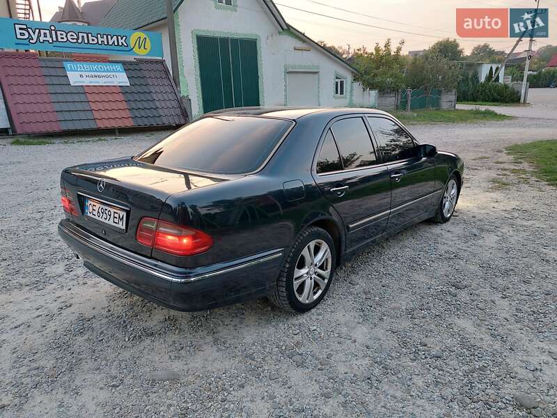 Седан Mercedes-Benz E-Class 2001 в Кицмани