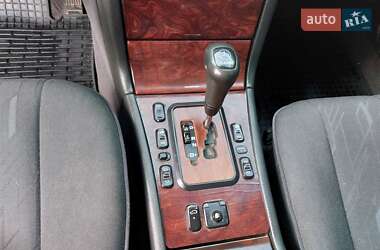 Седан Mercedes-Benz E-Class 2001 в 