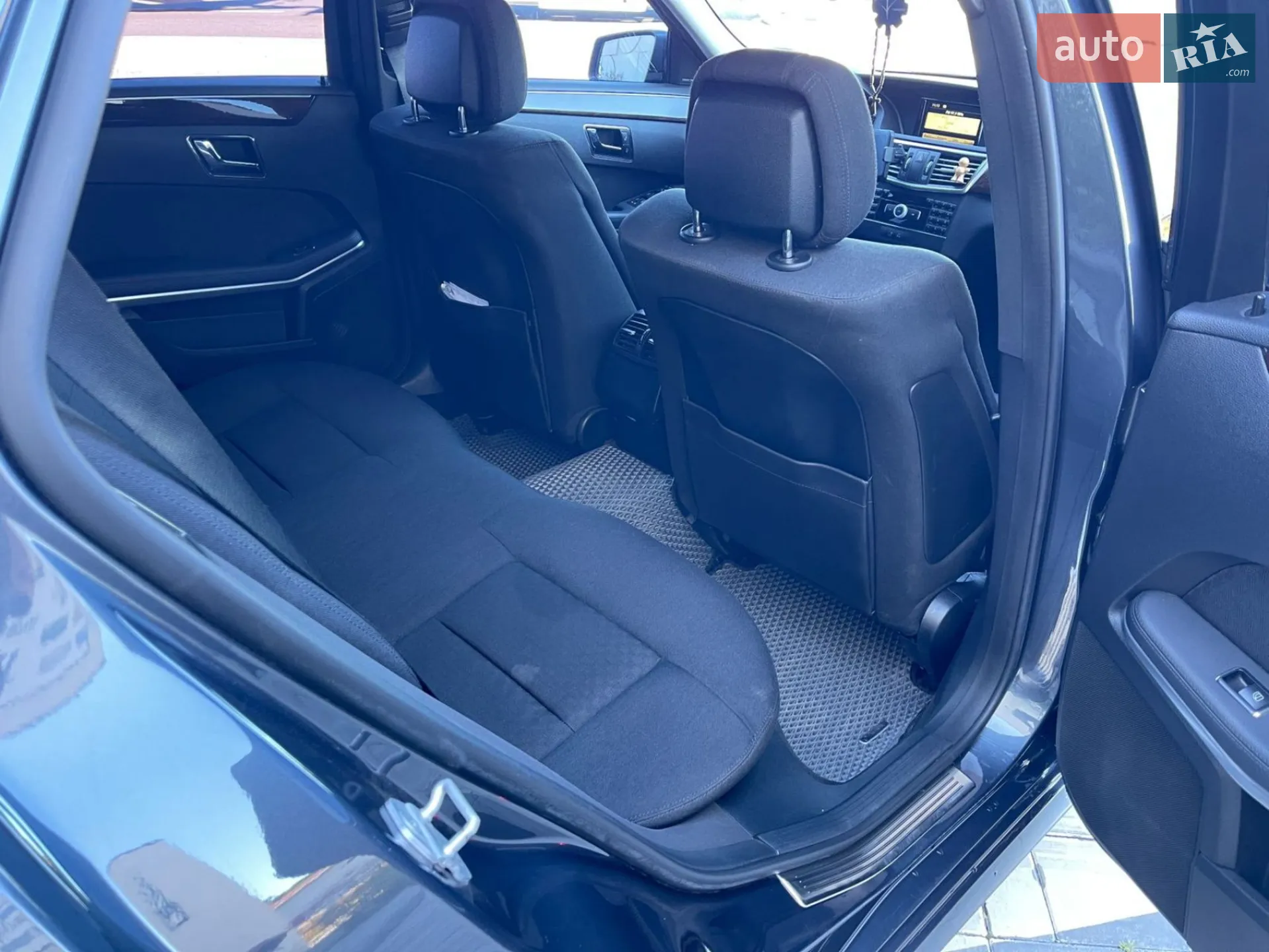 2011 Mercedes-Benz E-klasse - мініатюра 43