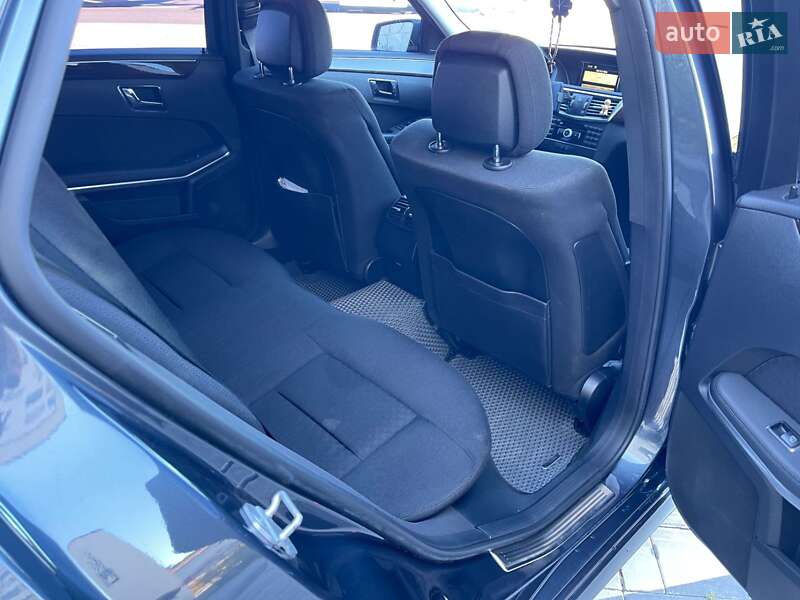 Универсал Mercedes-Benz E-Class 2011 в Луцке фото 43 Универсал Mercedes-Benz E-Class 2011 в Луцке