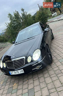 Седан Mercedes-Benz E-Class 2008 в Яремче