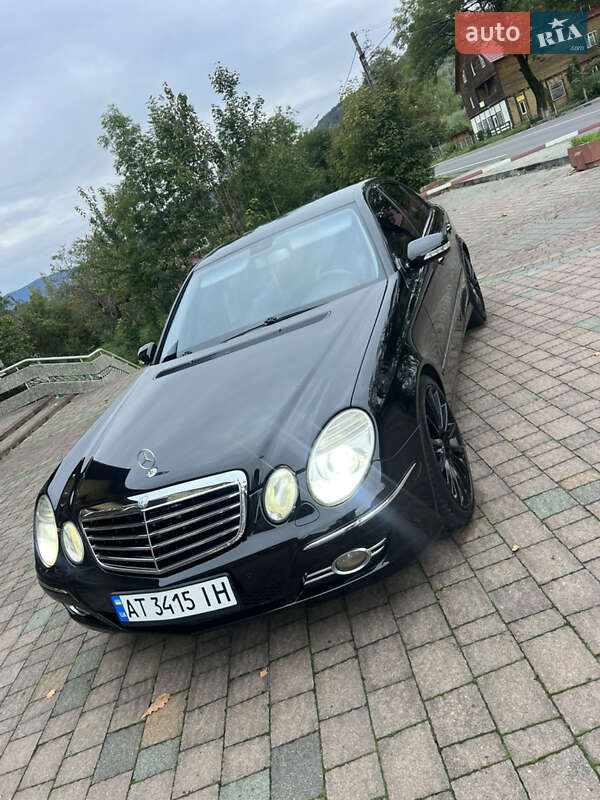 Седан Mercedes-Benz E-Class 2008 в 