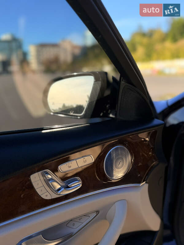 Седан Mercedes-Benz E-Class 2016 в Києві фото 4 Седан Mercedes-Benz E-Class 2016 в Києві