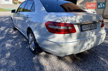 Седан Mercedes-Benz E-Class 2012 в 