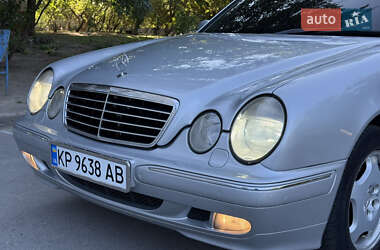 Седан Mercedes-Benz E-Class 2000 в 