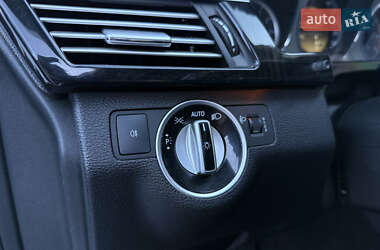 Седан Mercedes-Benz E-Class 2011 в 