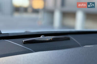 Седан Mercedes-Benz E-Class 2011 в 