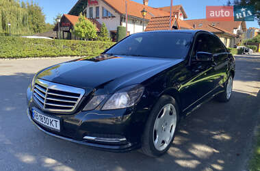 Седан Mercedes-Benz E-Class 2011 в 