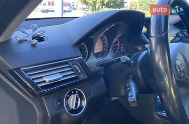 Седан Mercedes-Benz E-Class 2011 в 