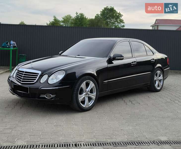 Седан Mercedes-Benz E-Class 2007 в Ивано-Франковске