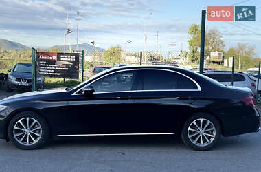 Седан Mercedes-Benz E-Class 2017 в 