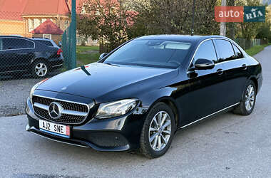 Седан Mercedes-Benz E-Class 2017 в 
