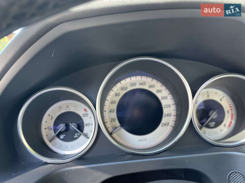 Універсал Mercedes-Benz E-Class 2014 в Києві