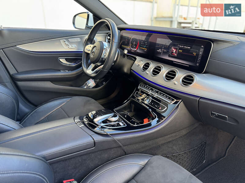 Седан Mercedes-Benz E-Class 2018 в Києві