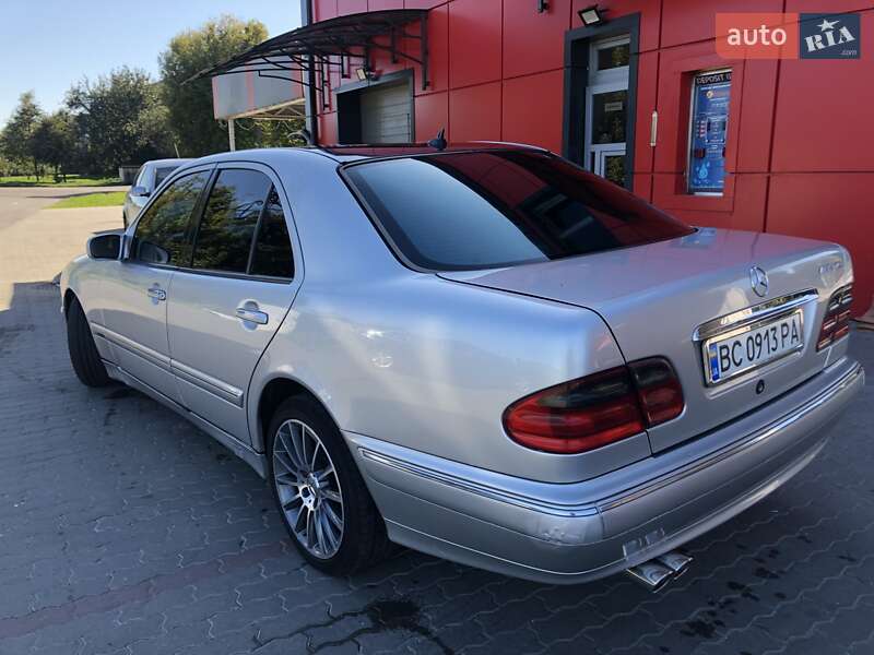Седан Mercedes-Benz E-Class 2000 в Калуше
