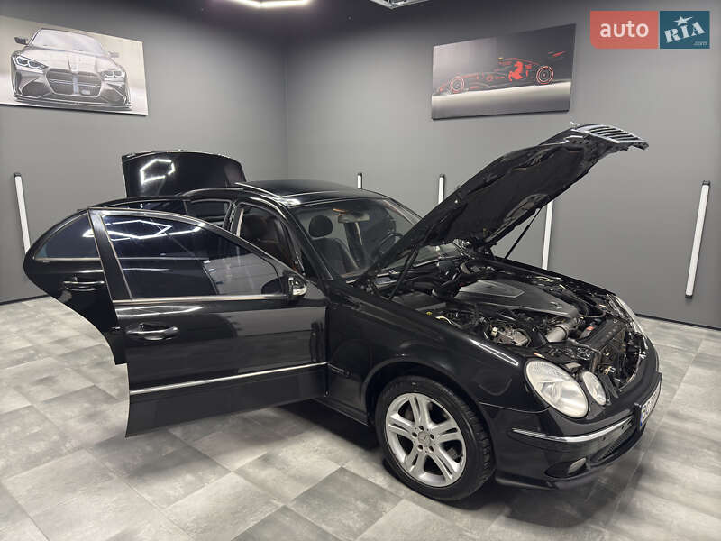 Седан Mercedes-Benz E-Class 2004 в Вараші фото 41 Седан Mercedes-Benz E-Class 2004 в Вараші