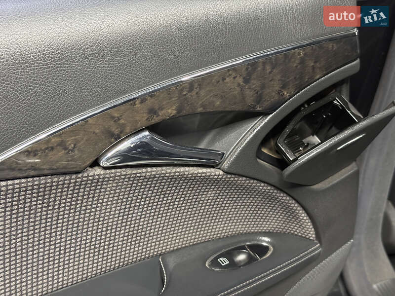 Седан Mercedes-Benz E-Class 2004 в Вараші фото 55 Седан Mercedes-Benz E-Class 2004 в Вараші