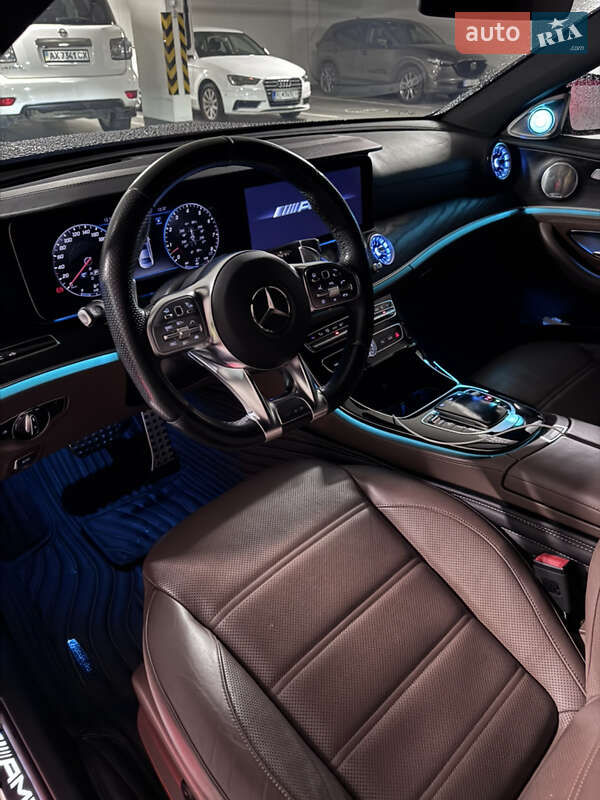 Седан Mercedes-Benz E-Class 2018 в Киеве