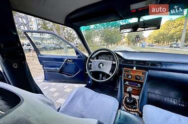 Универсал Mercedes-Benz E-Class 1987 в 