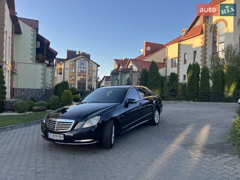Седан Mercedes-Benz E-Class 2012 в Черновцах