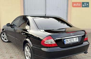 Седан Mercedes-Benz E-Class 2007 в 