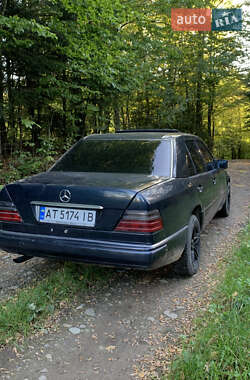 Седан Mercedes-Benz E-Class 1995 в 