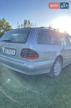 Универсал Mercedes-Benz E-Class 2001 в 