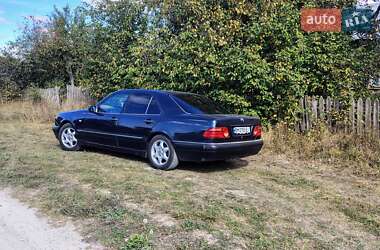 Седан Mercedes-Benz E-Class 1996 в 