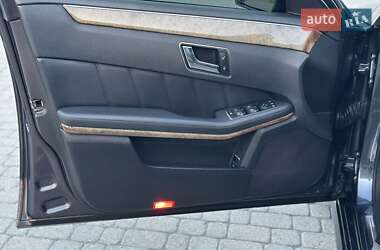 Седан Mercedes-Benz E-Class 2011 в 