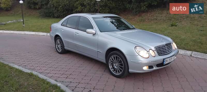 Mercedes-Benz E-Class 2005 Mercedes-Benz E-Class 2005