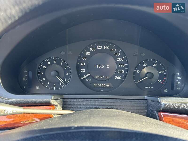 Седан Mercedes-Benz E-Class 2007 в Виннице