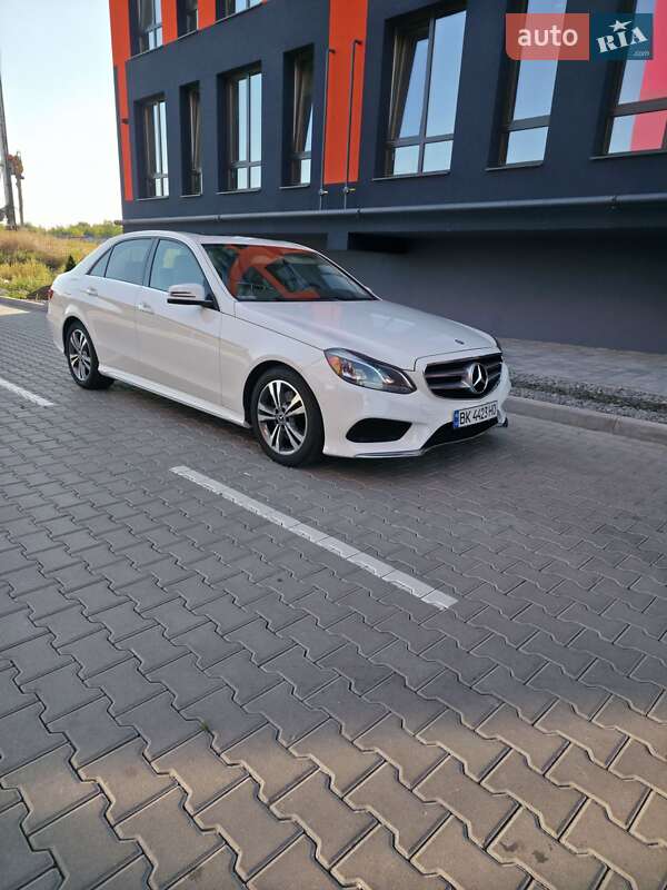 Седан Mercedes-Benz E-Class 2015 в Рівному
