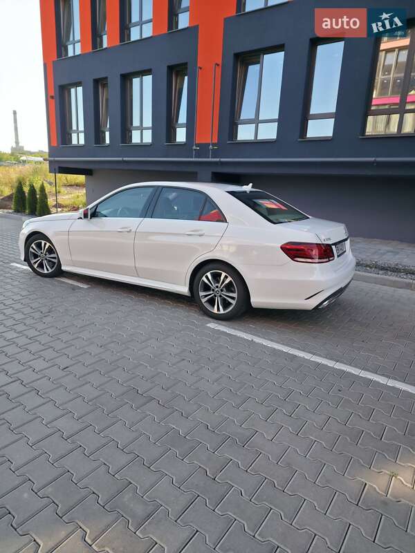 Седан Mercedes-Benz E-Class 2015 в Рівному