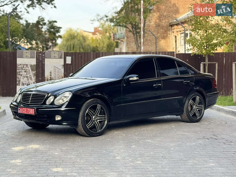 Седан Mercedes-Benz E-Class 2005 в Львове