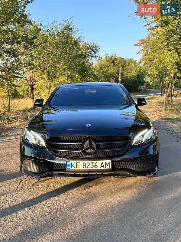 Седан Mercedes-Benz E-Class 2019 в Киеве