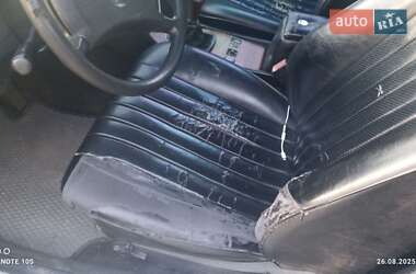 Седан Mercedes-Benz E-Class 1988 в 