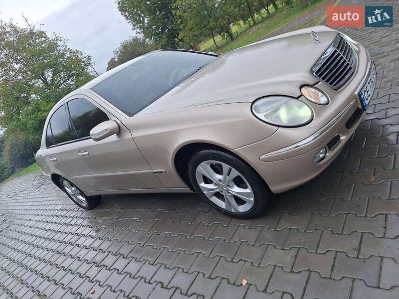 Седан Mercedes-Benz E-Class 2002 в Черновцах