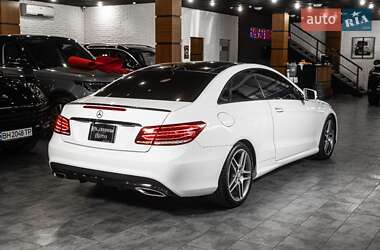 Купе Mercedes-Benz E-Class 2016 в 