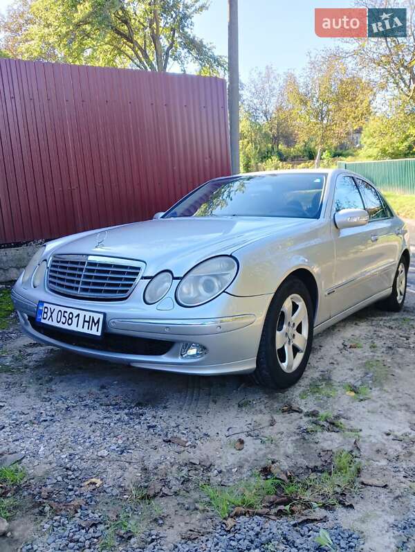 Mercedes-Benz E-Class 2004