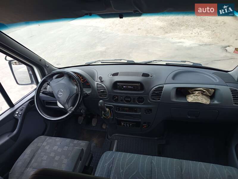 Седан Mercedes-Benz E-Class 2001 в Ямполе