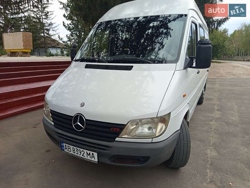 Седан Mercedes-Benz E-Class 2001 в Ямполе